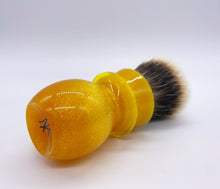 Load image into Gallery viewer, Trotter Handcrafts- Sparkle Jet Yellow in Two Band Manchurian
