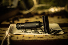 Load image into Gallery viewer, The Holy Black SR-71 Guard Bar Safety Razor
